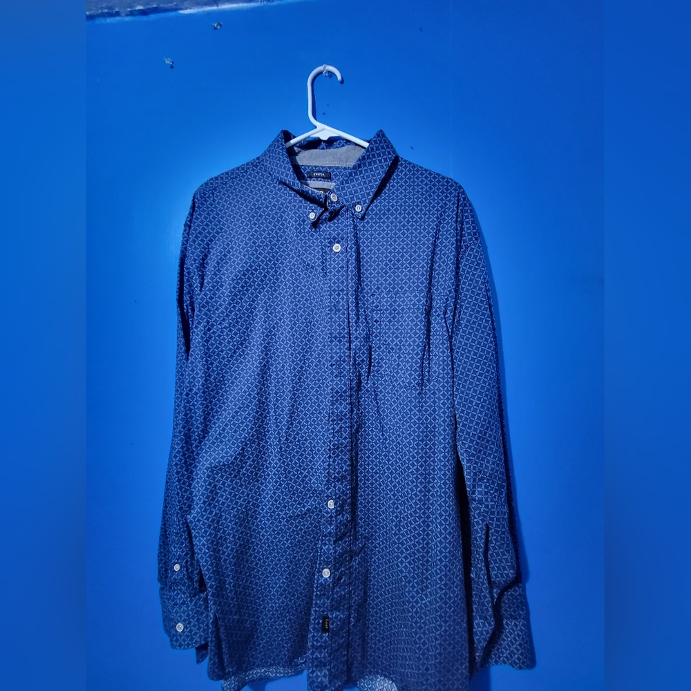 Lee's button up shirt